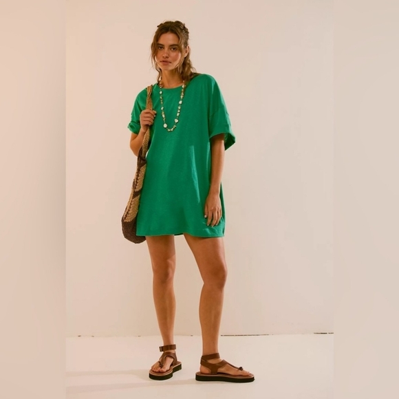 Free People Beach Essential Extreme Tee Mini Dress Golf Green NWOT - Picture 3 of 8